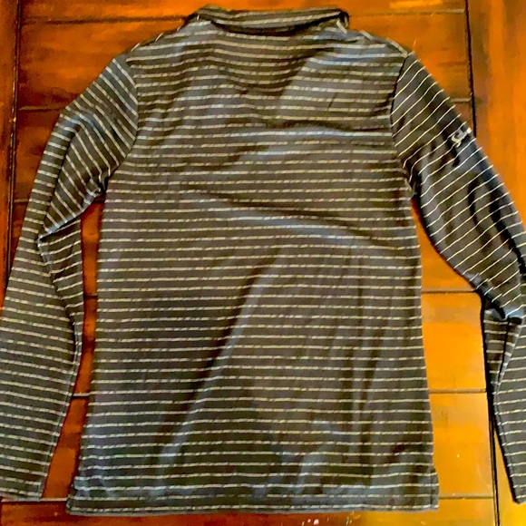 long sleeve collared shirt - Picture 3 of 3